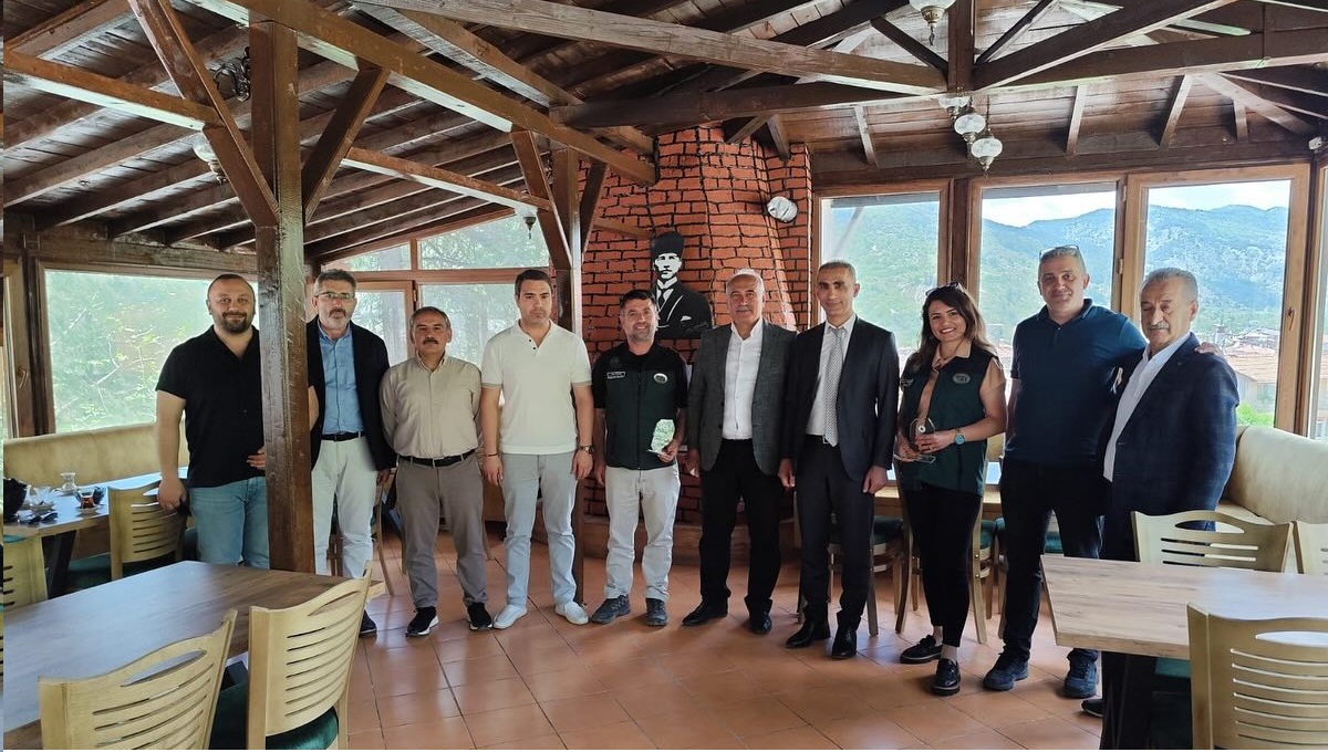 ?skilip'te Proje De?erlendirme Toplant?s?