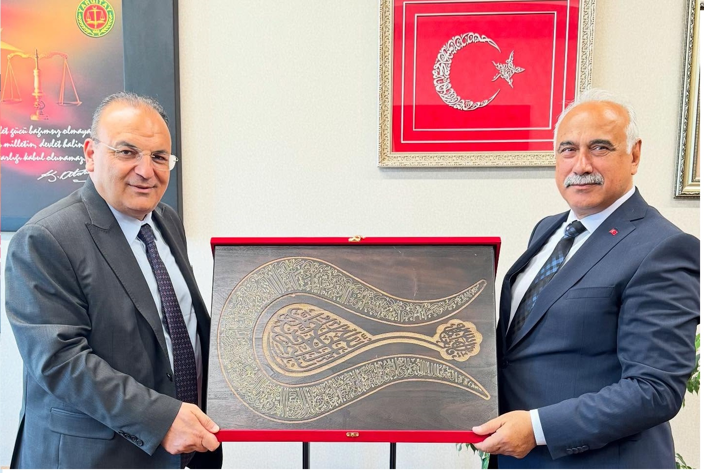 �izikci�den HSK �yeli?ine Se�ilen Savc? Hakan Y�ksel�e �Hay?rl? Olsun� ziyareti