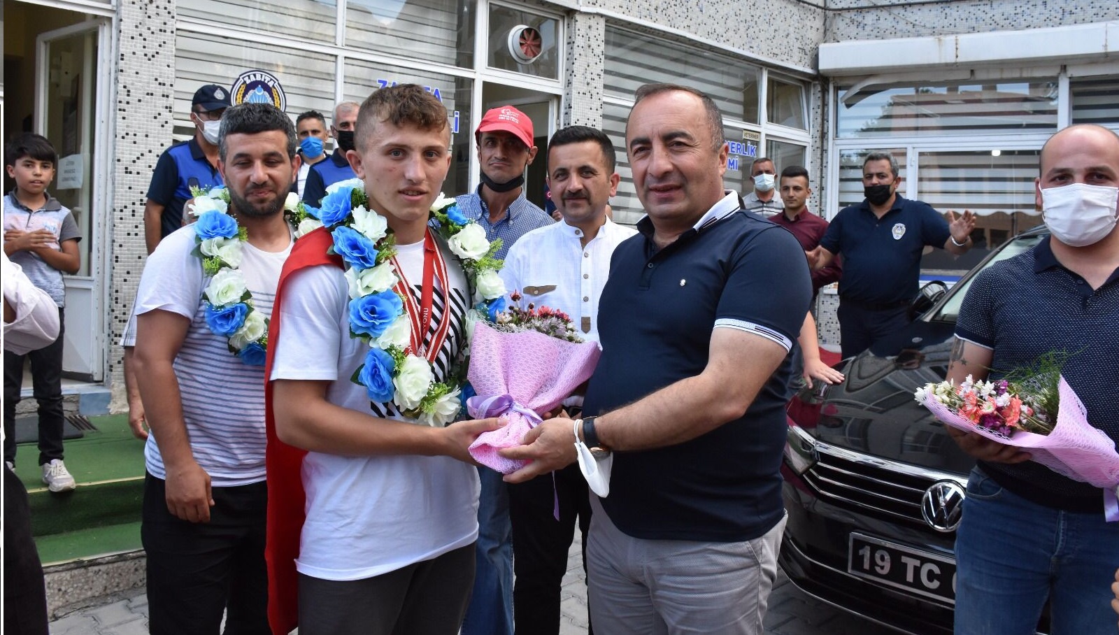 GÜREŞÇİMİZ FERHAT YİĞİT DÜNYA OLİMPİYATLARINA GİDİYOR