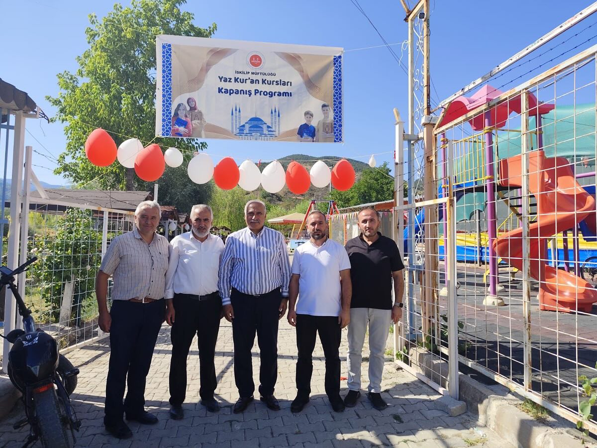 Yaz Kur'an Kurslar? kapan?? t�reni yap?ld?