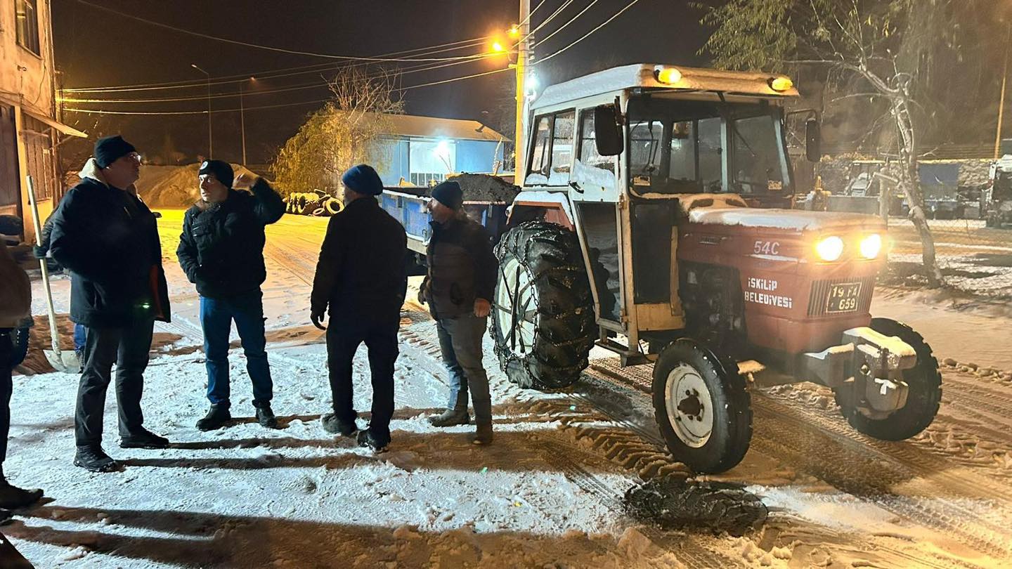 Belediye ekipleri çalışmalara başladı