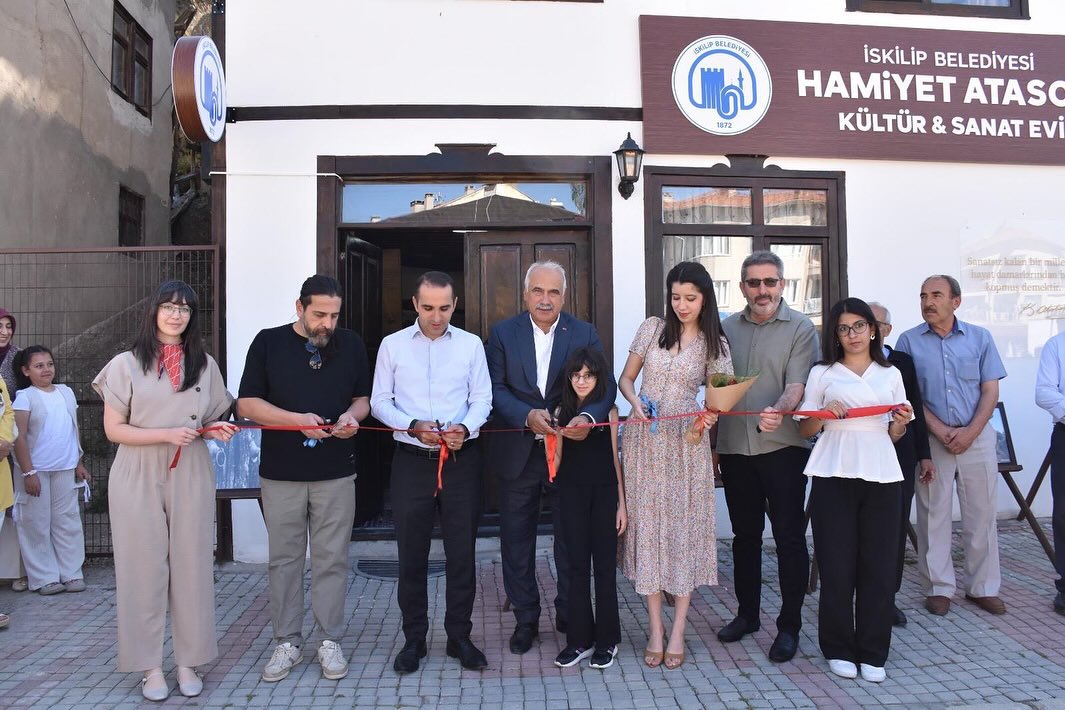 Hamiyet Atasoy K�lt�r ve Sanat evi ilk sergisini a�t?