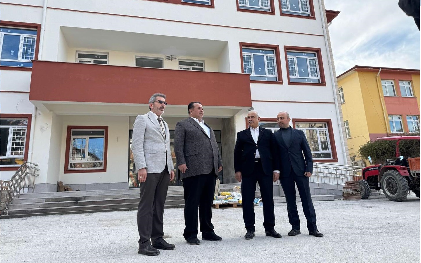 Kaya �Bu g�zel ?ehre hizmet etmek boynumuzun borcudur�