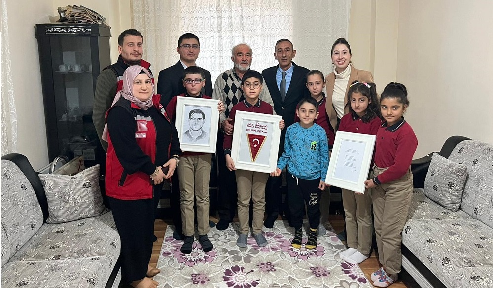 Şehit İsmail Ünlü ’nün ailesi ziyaret edildi