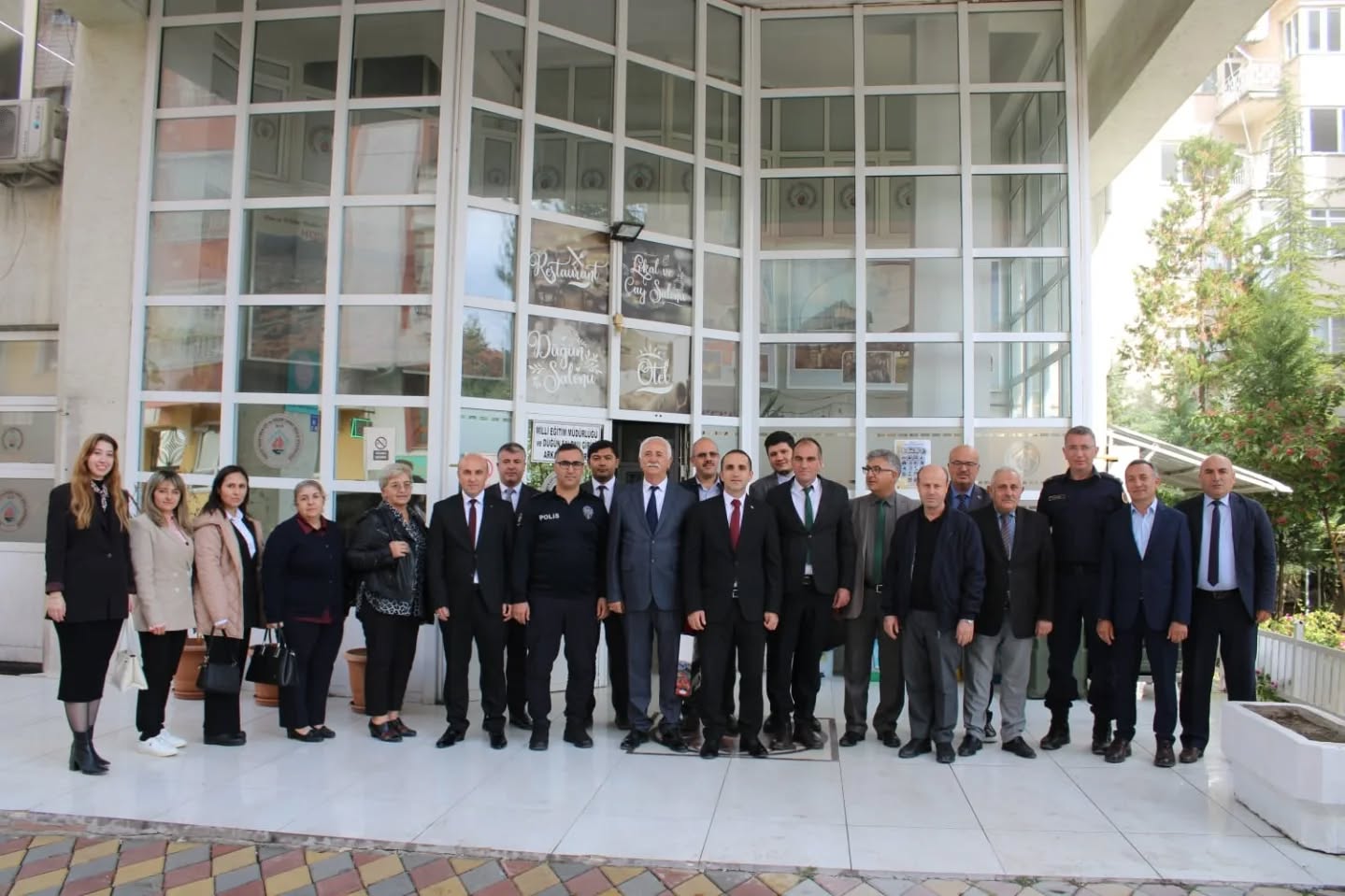Özel İdare Müdürü Erdoğan Elmas emekliye ayrıldı