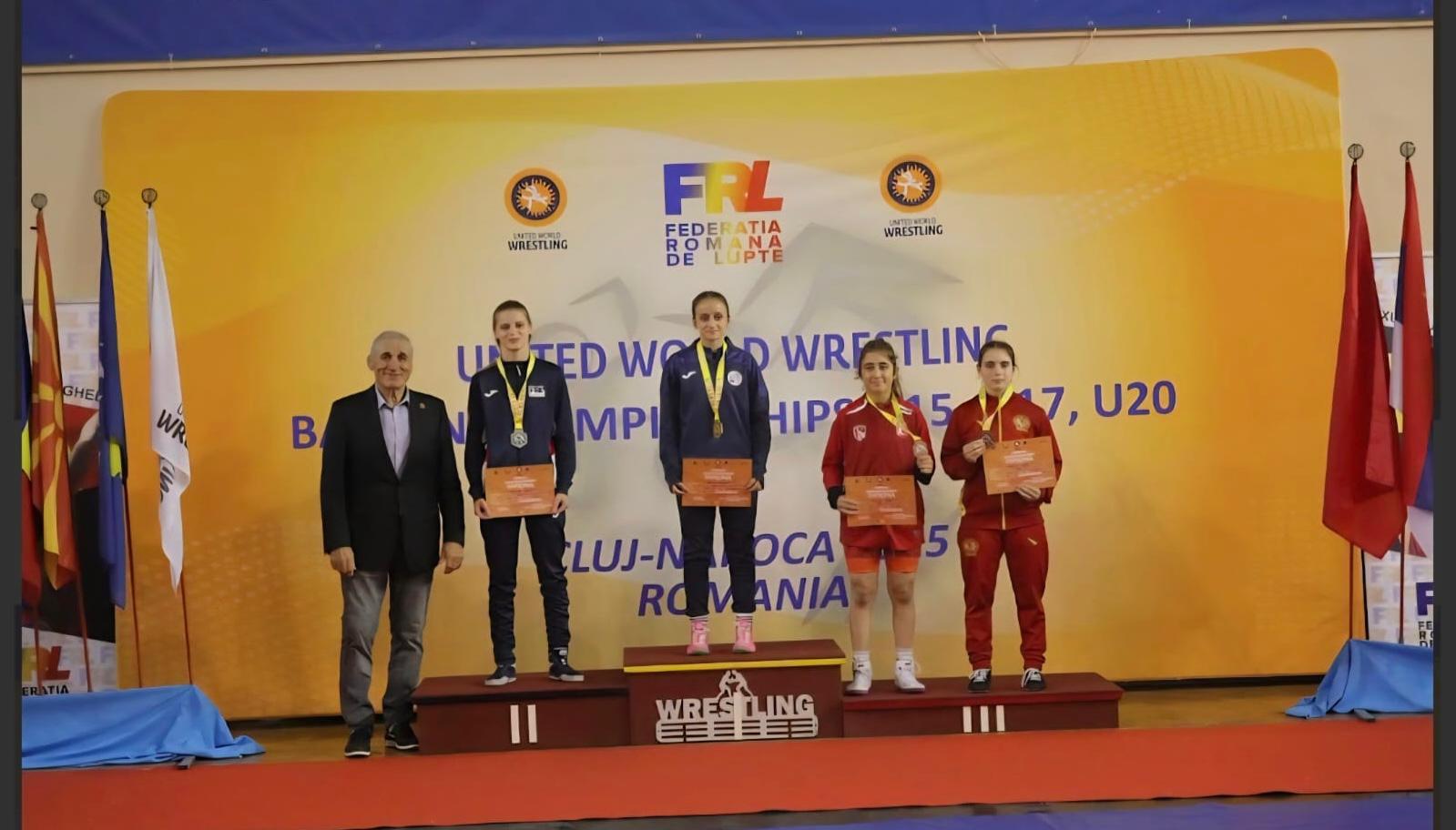 Esma Özmez, Balkan Üçüncüsü oldu
