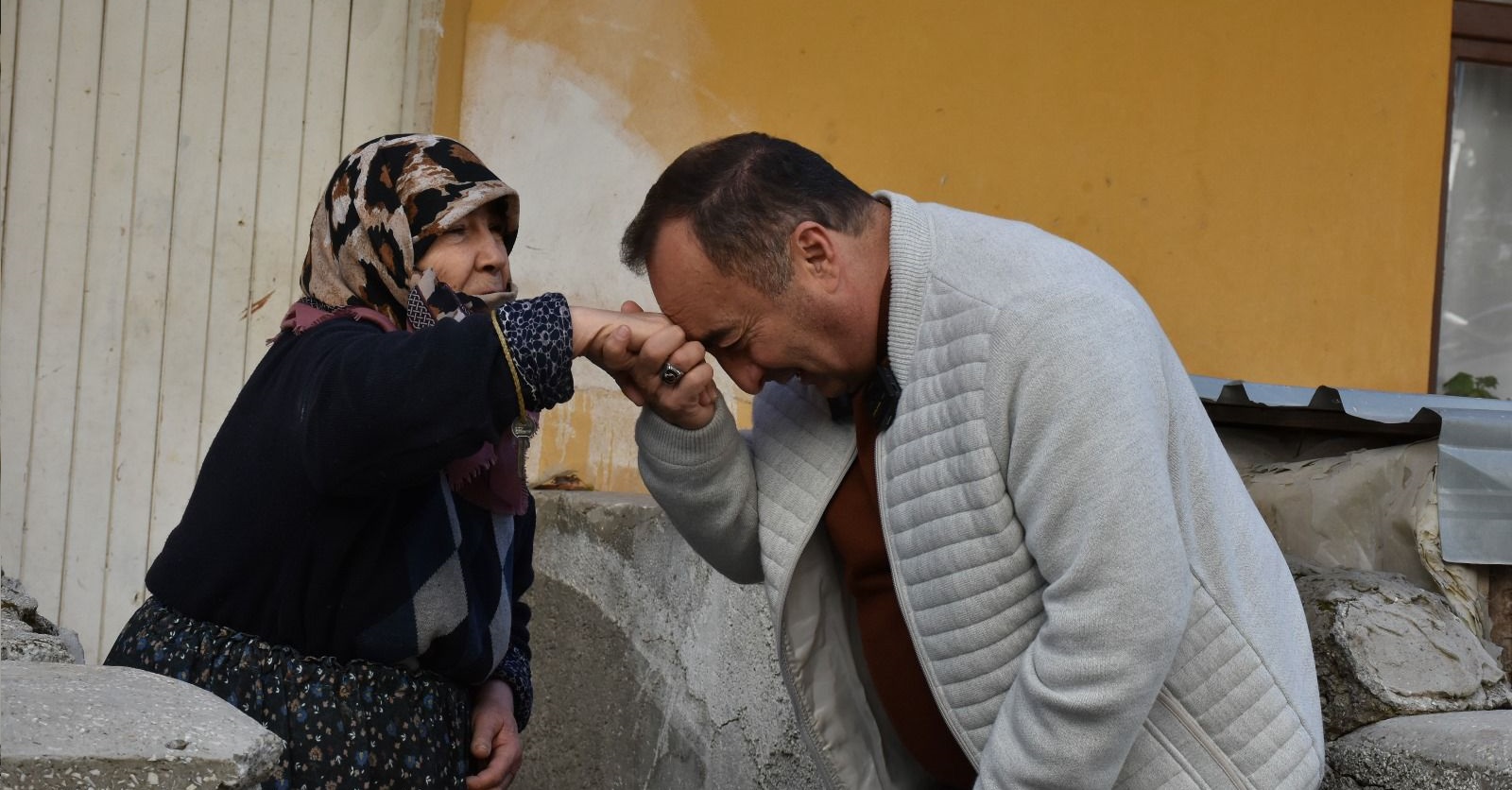 İNSANA DOKUNAN PROJE